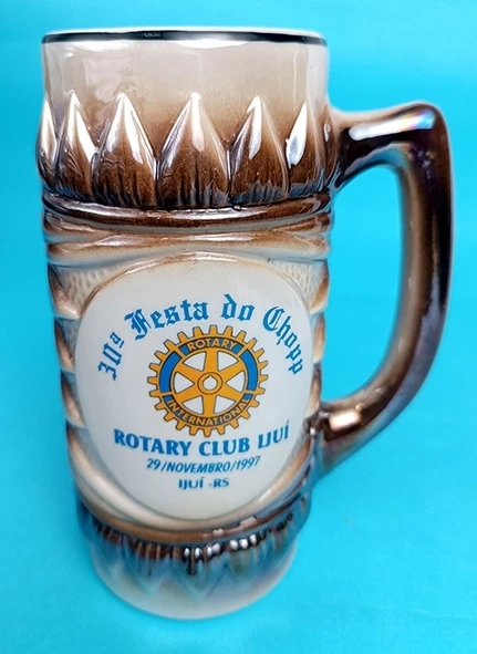 Caneca de chopp comemorativa