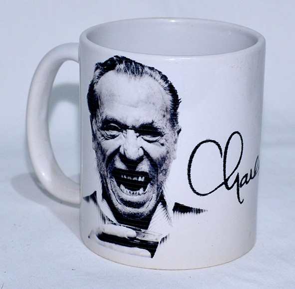 Caneca Charles Bukowski